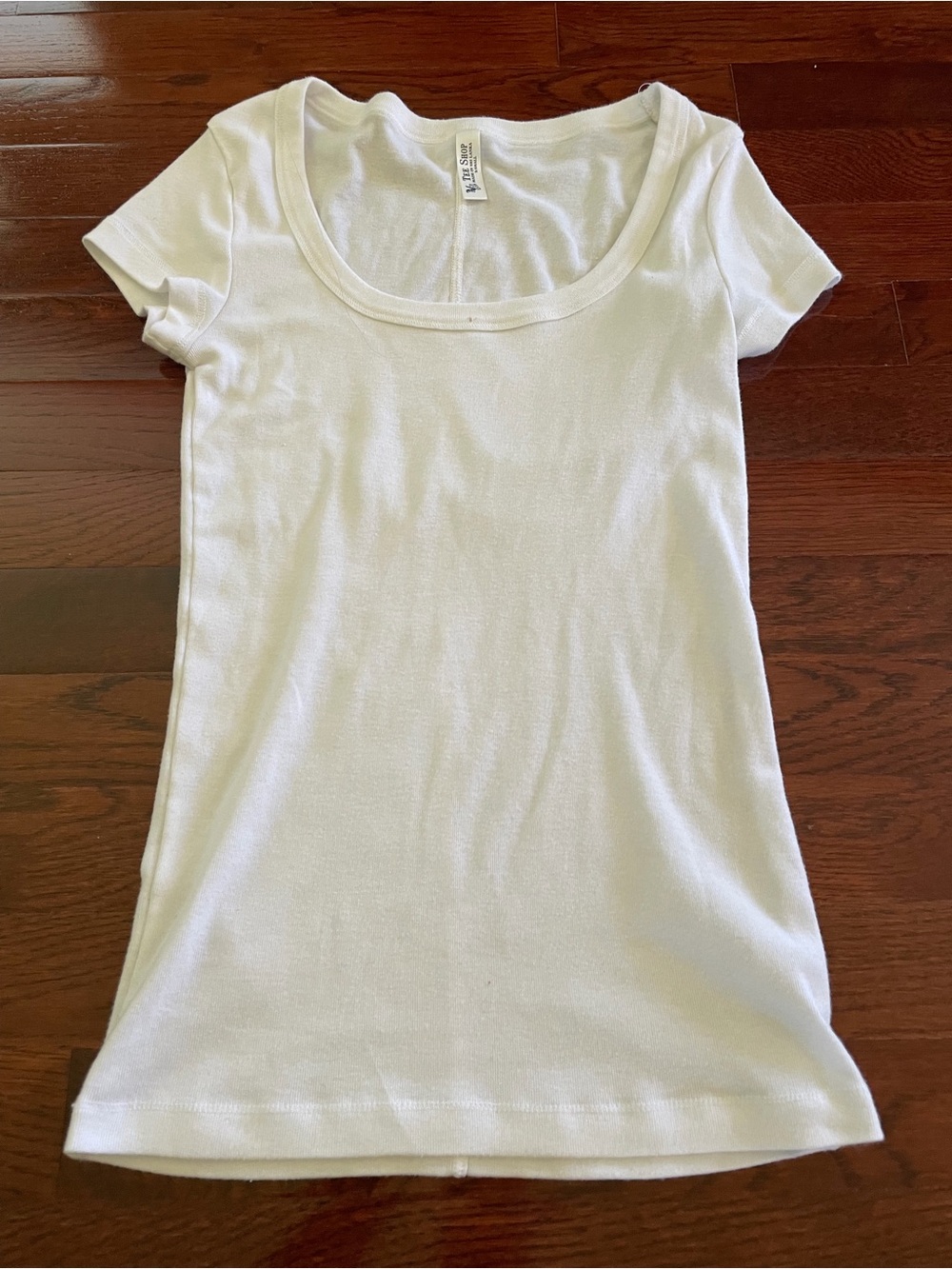 Vintage Victoria’s Secret Women’s White T Shirt (XS)